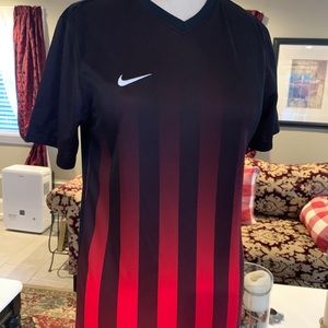Mens Nike Shirt Size Small (Dri-Fit)
